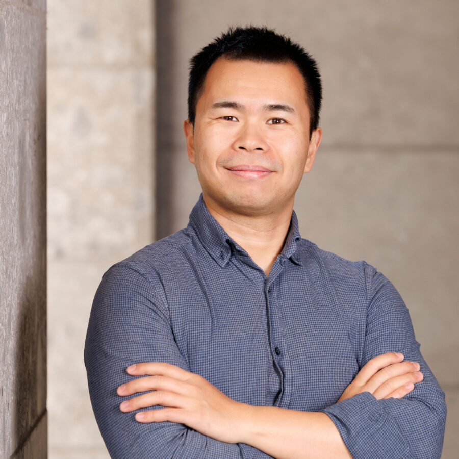Portrait von Zenghui Wang